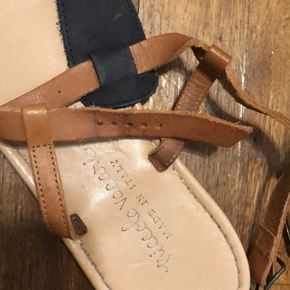 Sandals - Picture 4 of 4